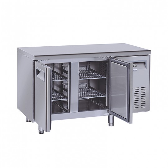 Table réfrigérée en inox, 2 à 4 portes inox, 260 litres, -2°/+8°C,  GN 1/1, 700mm