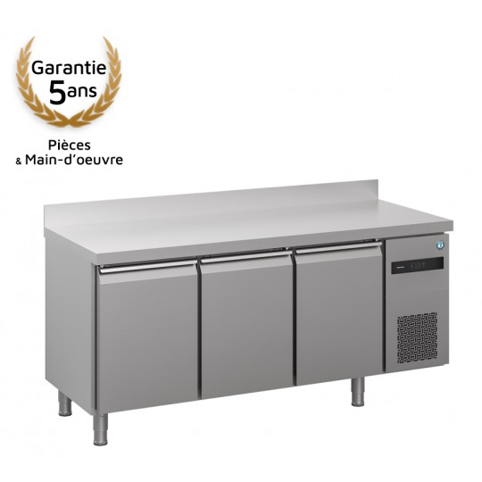 Comptoir réfrigéré Hoshizaki avec dosseret, 3 portes